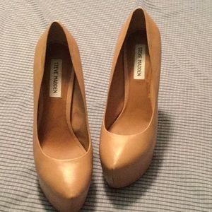 Steven Madden Pumps